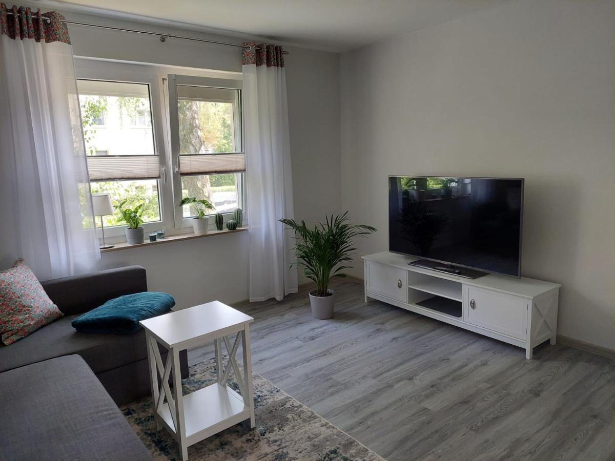 Gemuetliches, Voll Ausgestattetes Apartment Halle  Exterior foto