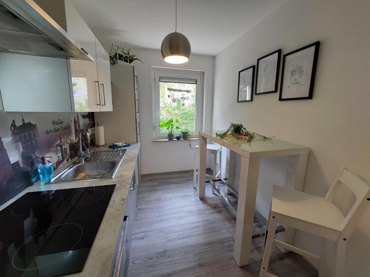 Gemuetliches, Voll Ausgestattetes Apartment Halle  Exterior foto